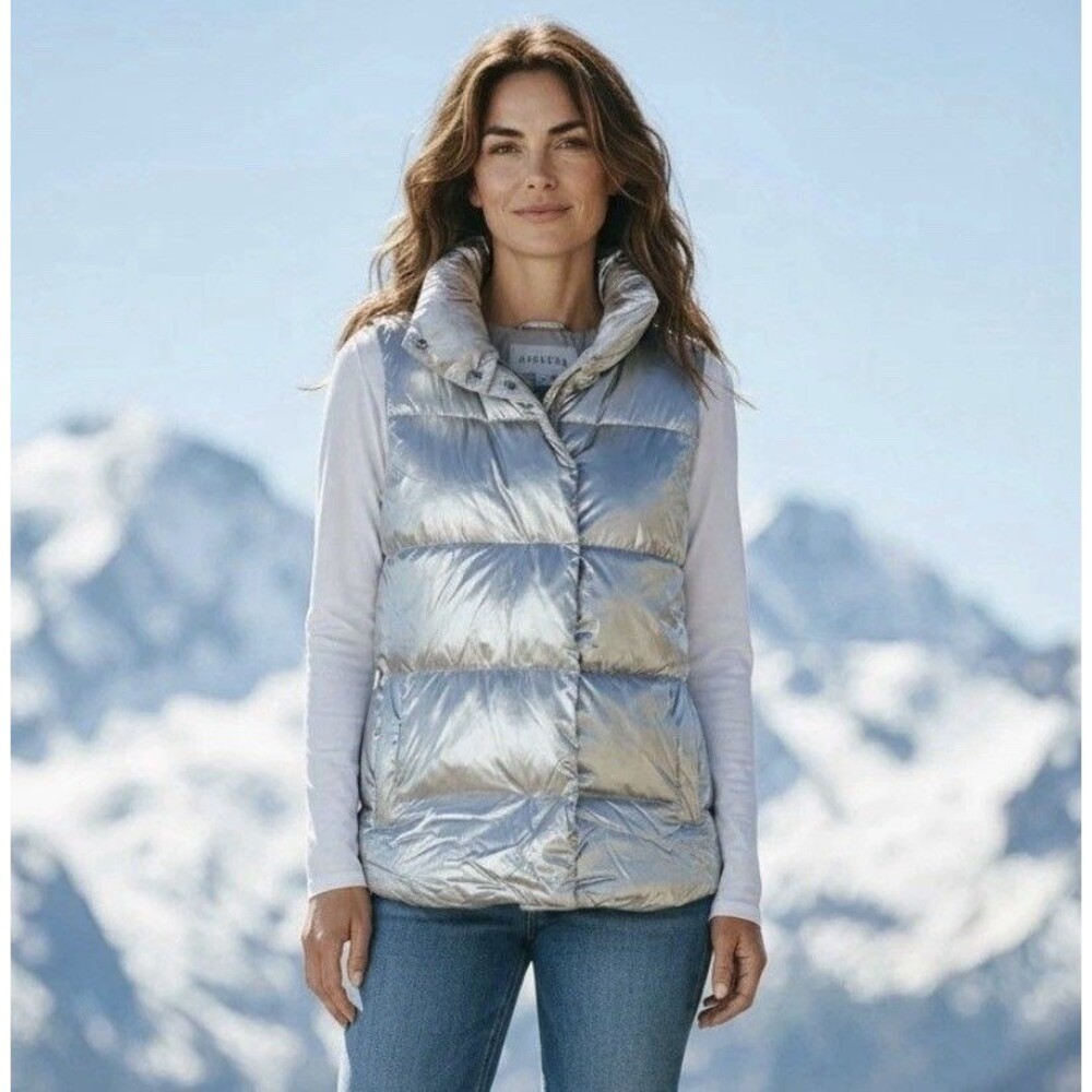 Athleta Downtown Metallic Vest Womens Large Silver Puffer Insulated Athleisure